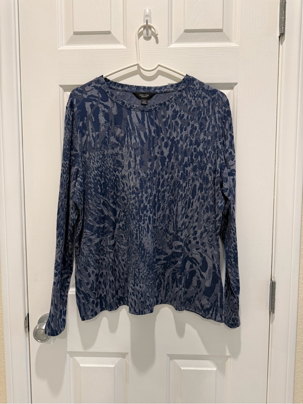 Simply Vera Vera Wang Navy and Light Blue Animal-Print Long-Sleeve Top